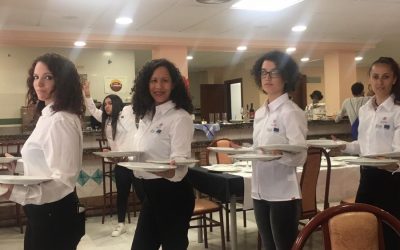 Atención al cliente y venta en sala: el plan de 30 días que sube el ticket medio